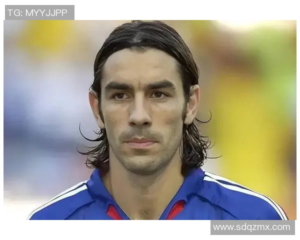 全球足球41号球星盘点与传奇人物回顾分析